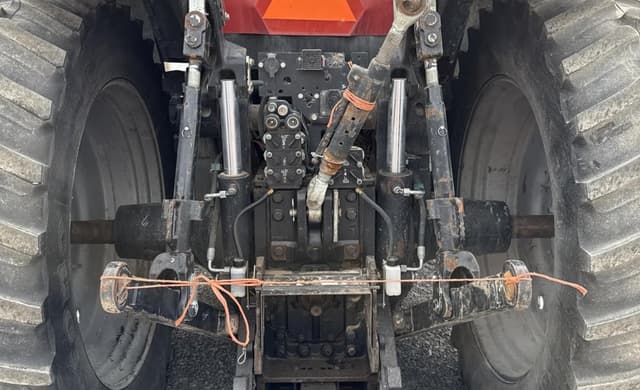 Image of Case IH Magnum 260 equipment image 3