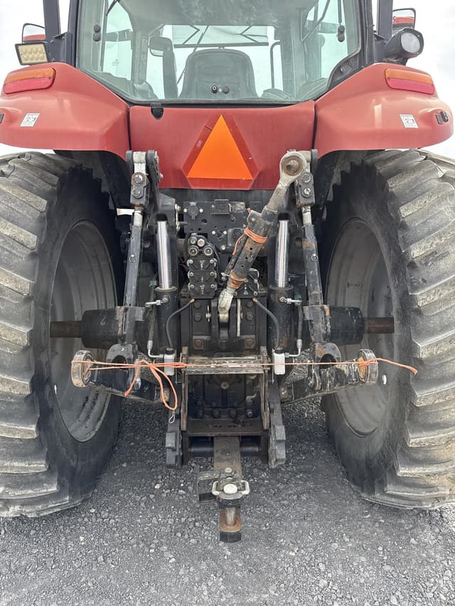 Image of Case IH Magnum 260 equipment image 3