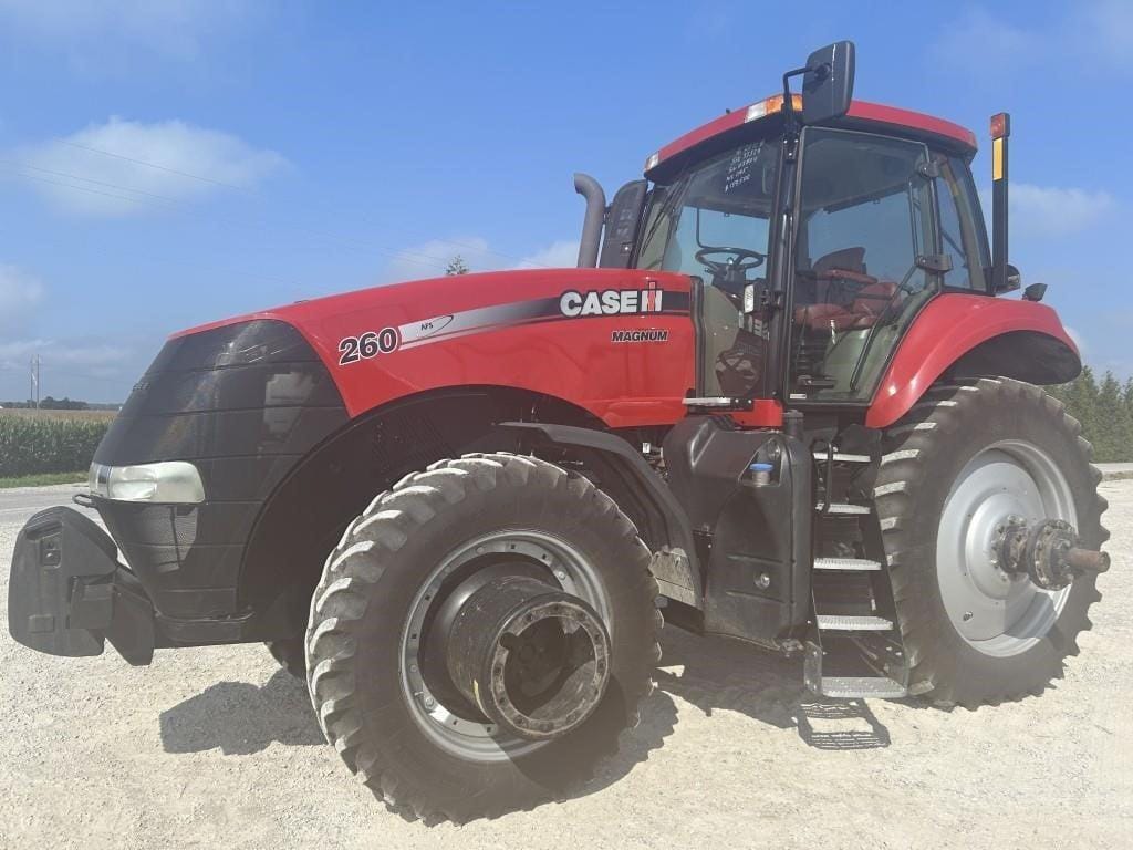 2011 Case IH Magnum 260 Equipment Image0