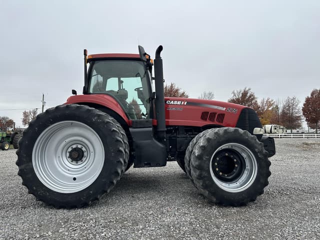 Image of Case IH Magnum 275 equipment image 3