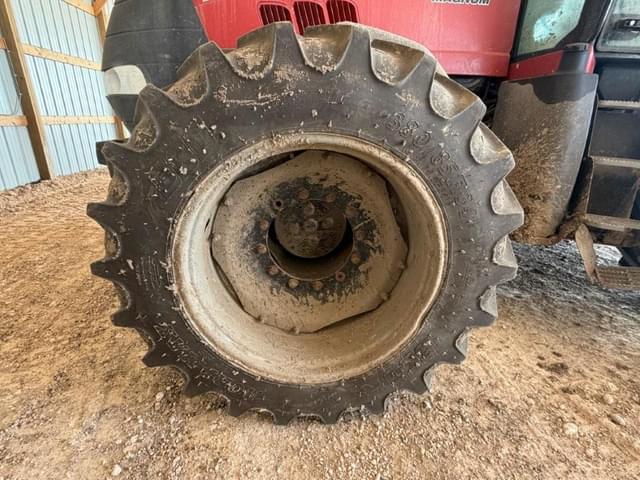 Image of Case IH Magnum 275 equipment image 4