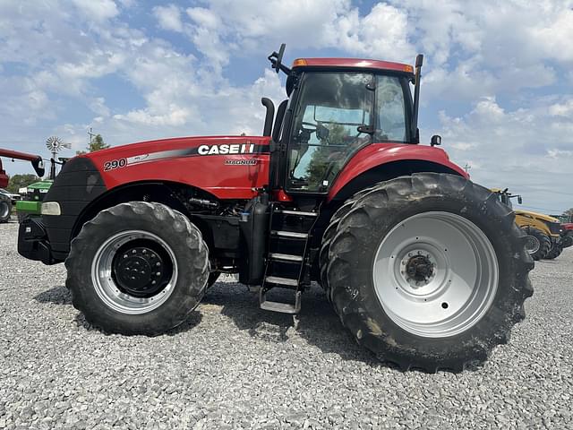 Image of Case IH Magnum 290 equipment image 2