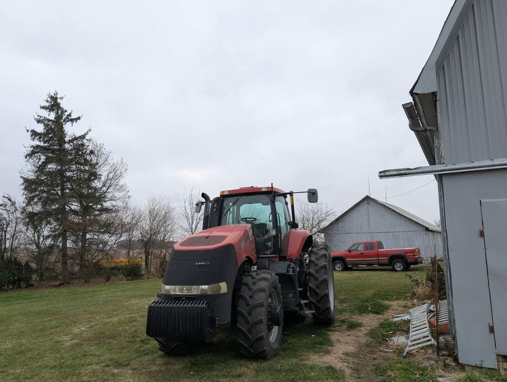 2011 Case IH Magnum 290 Equipment Image0