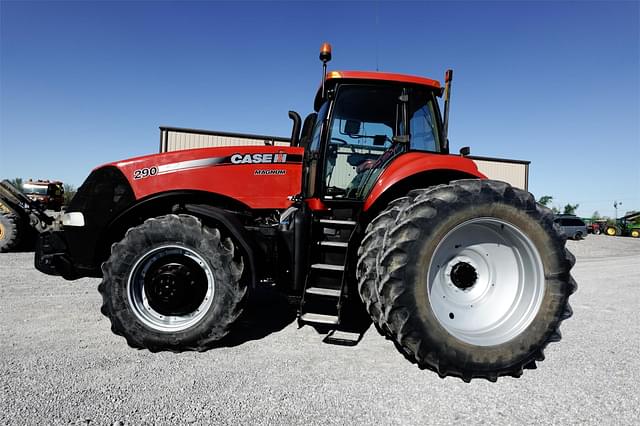 Image of Case IH Magnum 290 equipment image 2