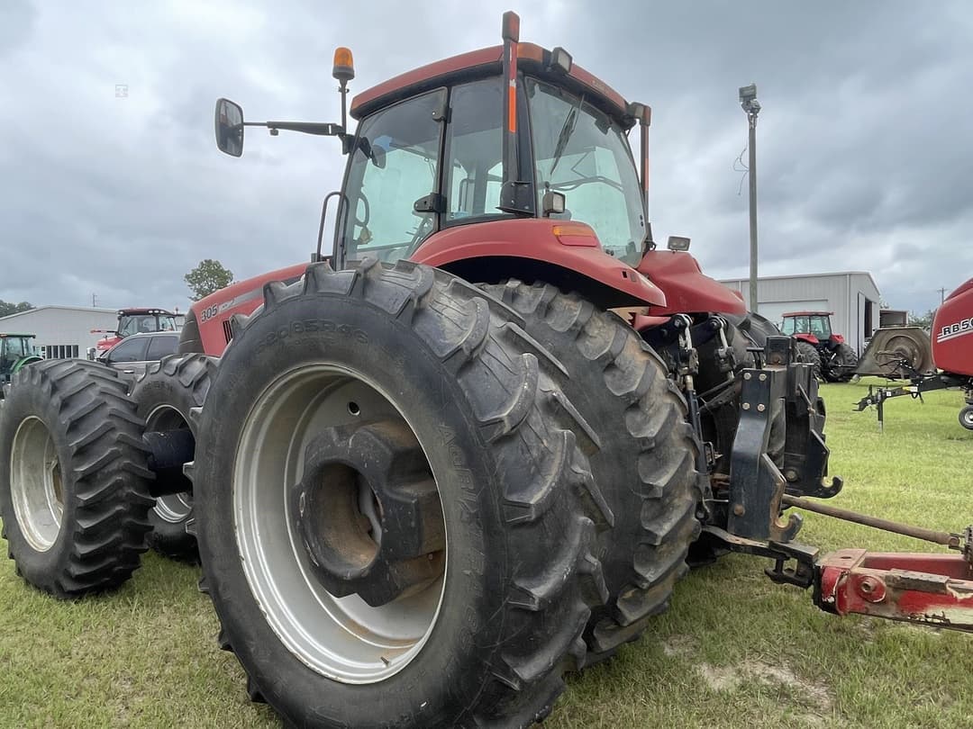 Image of Case IH Magnum 305 Image 1