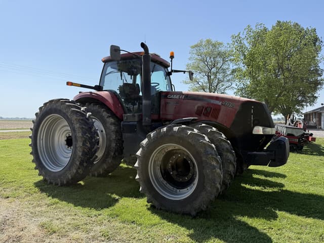 Image of Case IH Magnum 305 equipment image 1