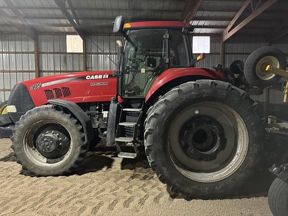 Image of Case IH Magnum 305 Primary Image