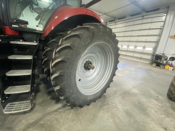 Image of Case IH Magnum 315 equipment image 3