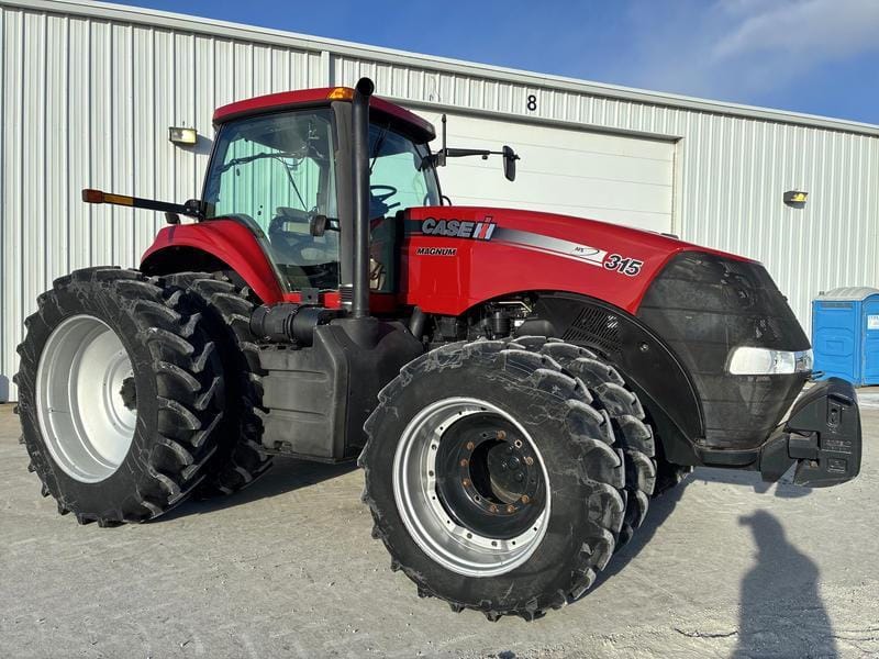 2011 Case IH Magnum 315 Equipment Image0
