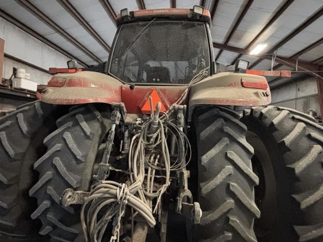 Image of Case IH Magnum 315 equipment image 4