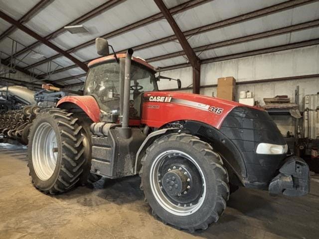 2011 Case IH Magnum 315 Equipment Image0