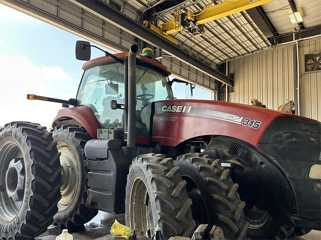 Image of Case IH Magnum 315 equipment image 2