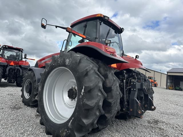 Image of Case IH Magnum 315 equipment image 3