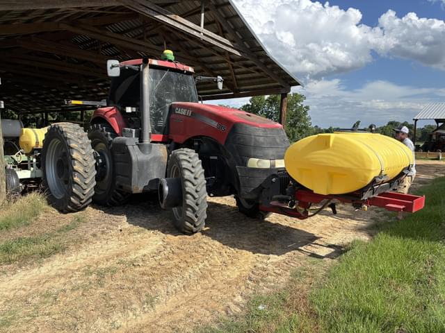 Image of Case IH Magnum 315 equipment image 4