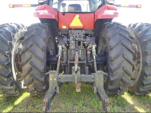 Image of Case IH Magnum 315 equipment image 4