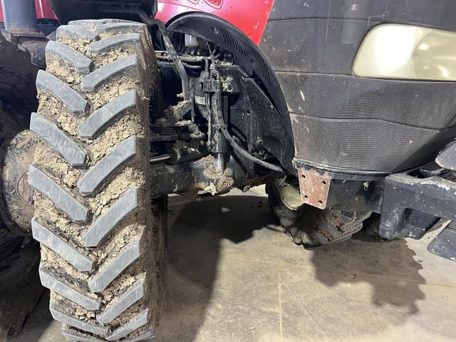 Image of Case IH Magnum 335 equipment image 3