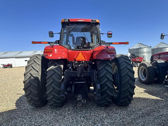 Image of Case IH Magnum 335 equipment image 4