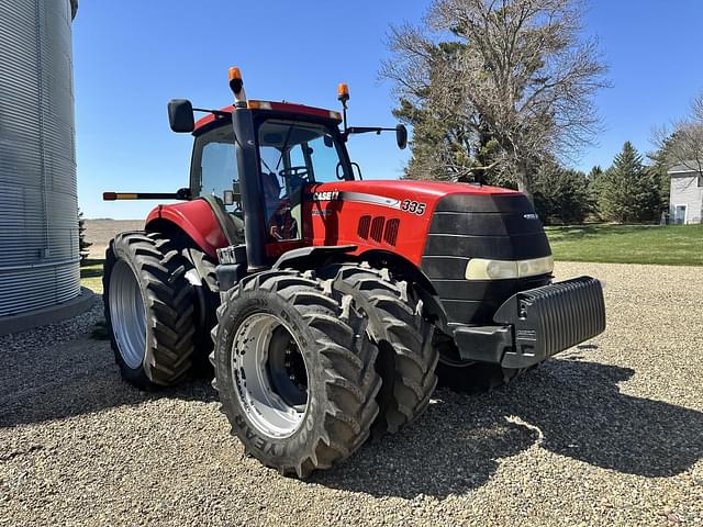 Image of Case IH Magnum 335 equipment image 1
