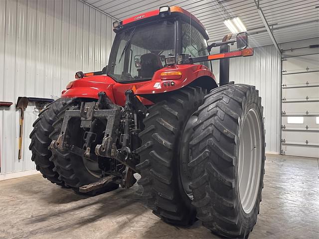 Image of Case IH Magnum 335 equipment image 3