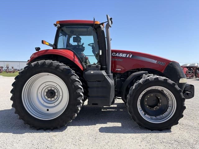Image of Case IH Magnum 340 equipment image 1