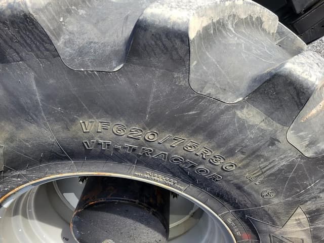 Image of Case IH Magnum 340 equipment image 4