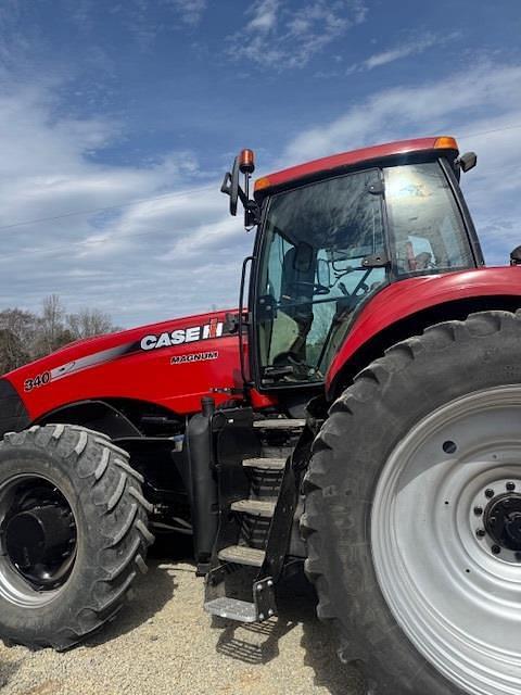 Image of Case IH Magnum 340 equipment image 3