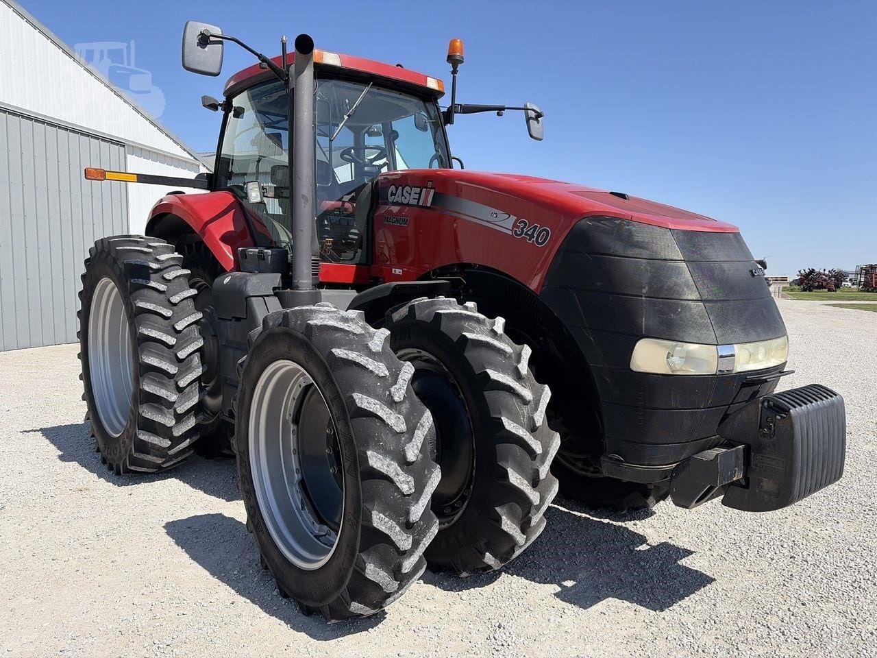 2011 Case IH Magnum 340 Equipment Image0