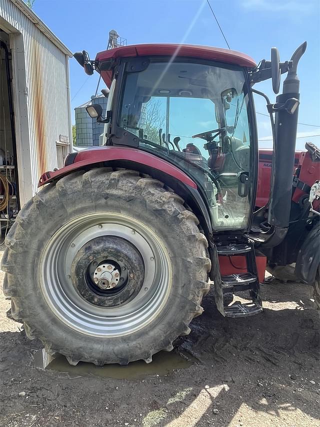 Image of Case IH Maxxum 125 equipment image 3