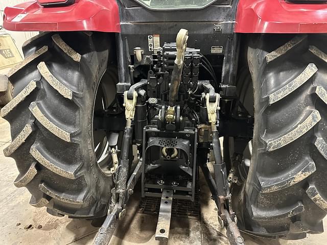 Image of Case IH Maxxum 125 equipment image 3