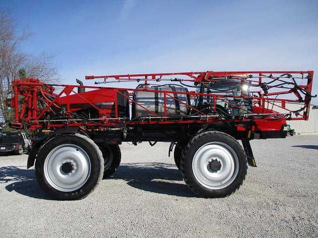 Image of Case IH 3230 Patriot equipment image 3