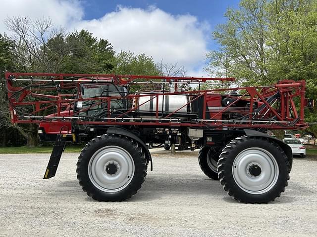 Image of Case IH 3230 Patriot equipment image 2