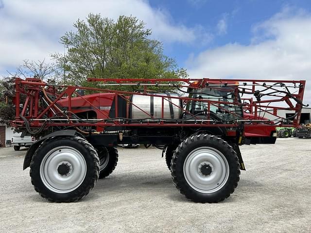 Image of Case IH 3230 Patriot equipment image 3