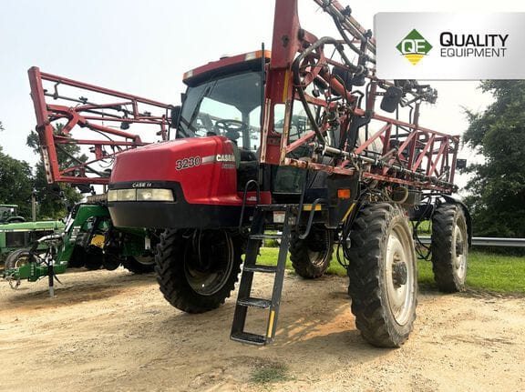 2011 Case IH 3230 Patriot Equipment Image0