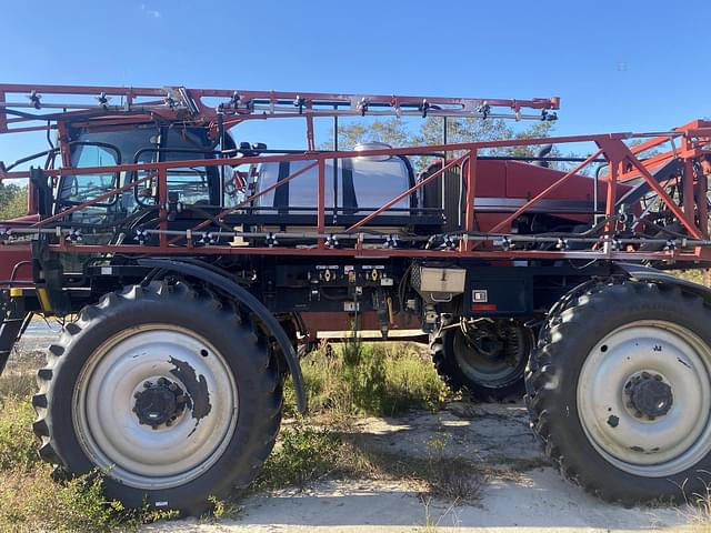Image of Case IH 3230 Patriot equipment image 4