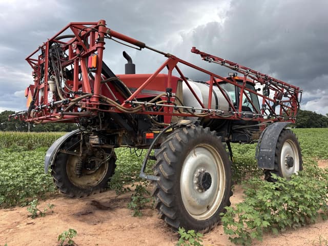 Image of Case IH 3230 Patriot equipment image 4