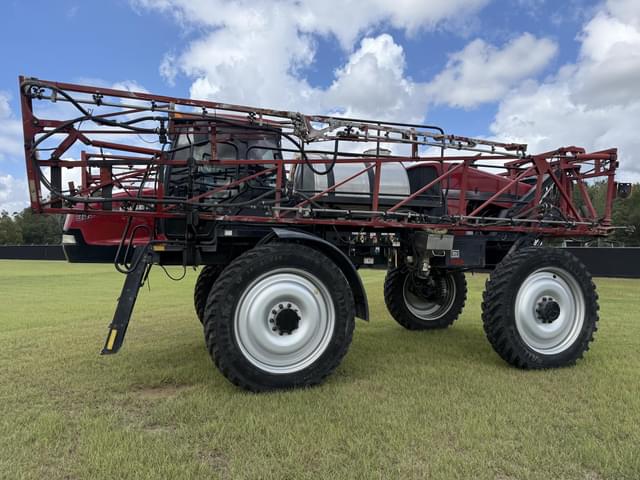 Image of Case IH 3230 Patriot equipment image 1