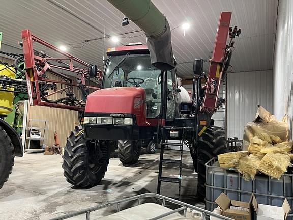 Image of Case IH 3330 Patriot Primary image
