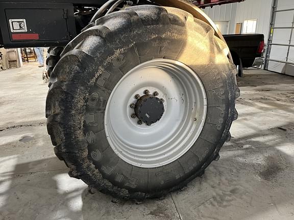 Image of Case IH 3330 Patriot equipment image 4