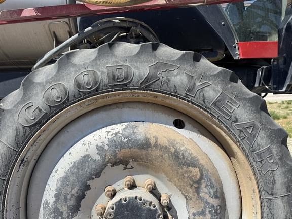Image of Case IH 3330 Patriot equipment image 2