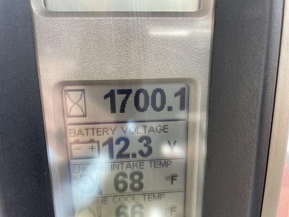 Image of Case IH 3330 Patriot equipment image 3