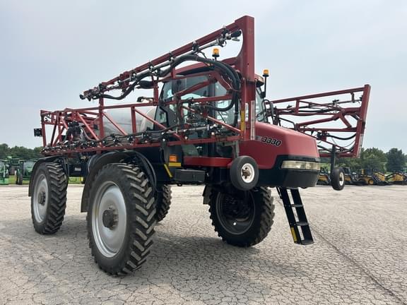 Image of Case IH 3330 Patriot equipment image 3