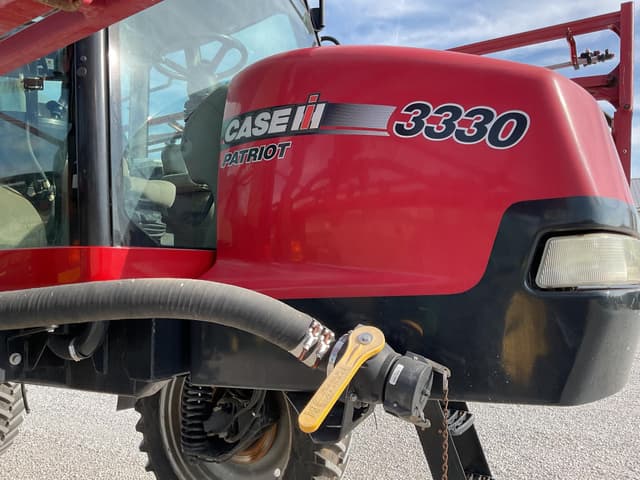 Image of Case IH 3330 Patriot equipment image 4