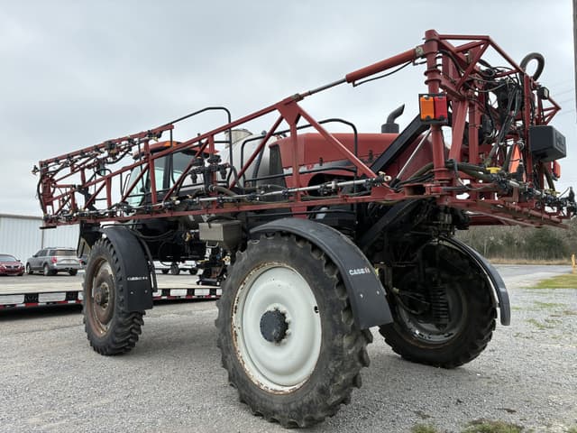 Image of Case IH 3330 Patriot equipment image 2