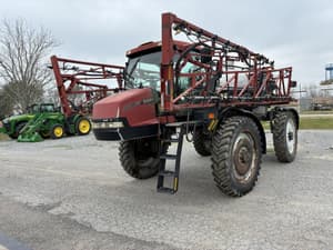 2011 Case IH 3330 Patriot Image