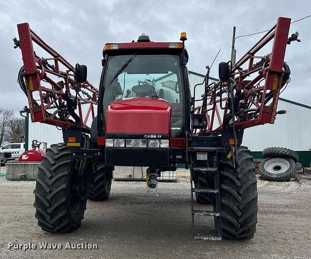 Image of Case IH 3330 Patriot equipment image 1