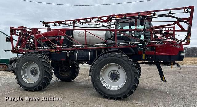 Image of Case IH 3330 Patriot equipment image 3