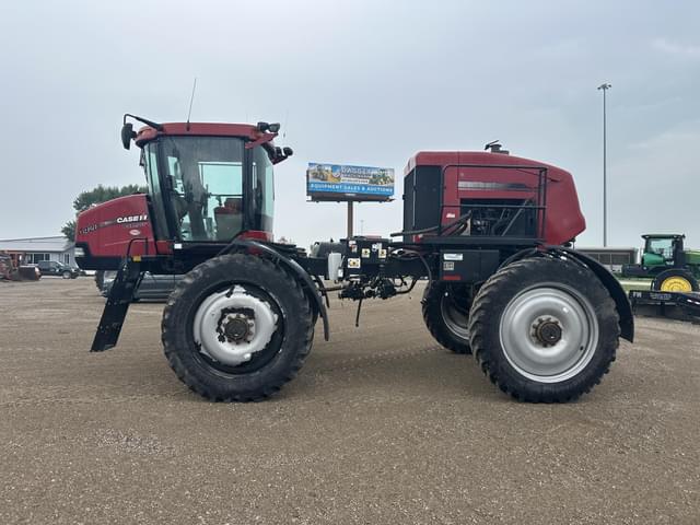 Image of Case IH Patriot 4420 equipment image 1