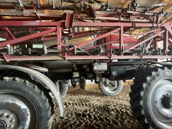 Image of Case IH Patriot 4420 equipment image 3