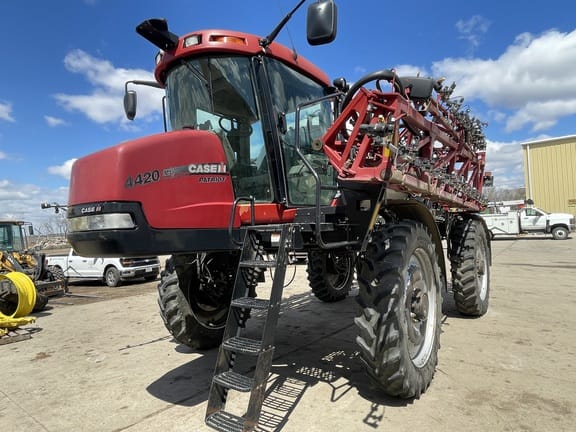 2011 Case IH Patriot 4420 Equipment Image0