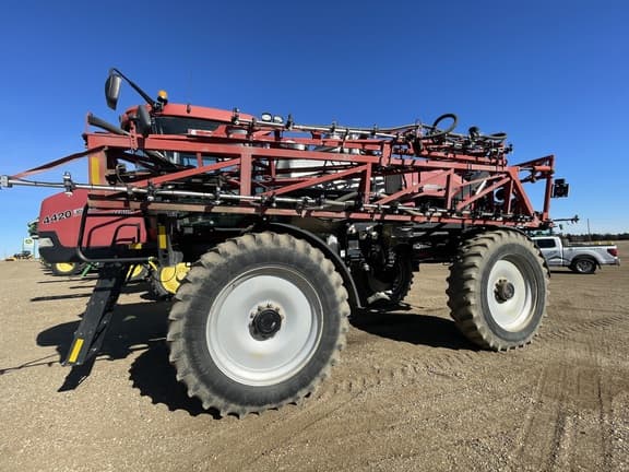 Image of Case IH Patriot 4420 equipment image 2